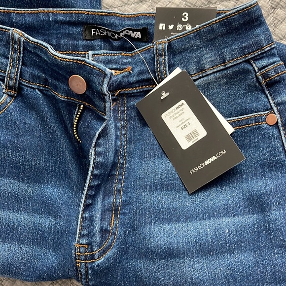 Medium washed high wasted jeans - Picture 4 of 5